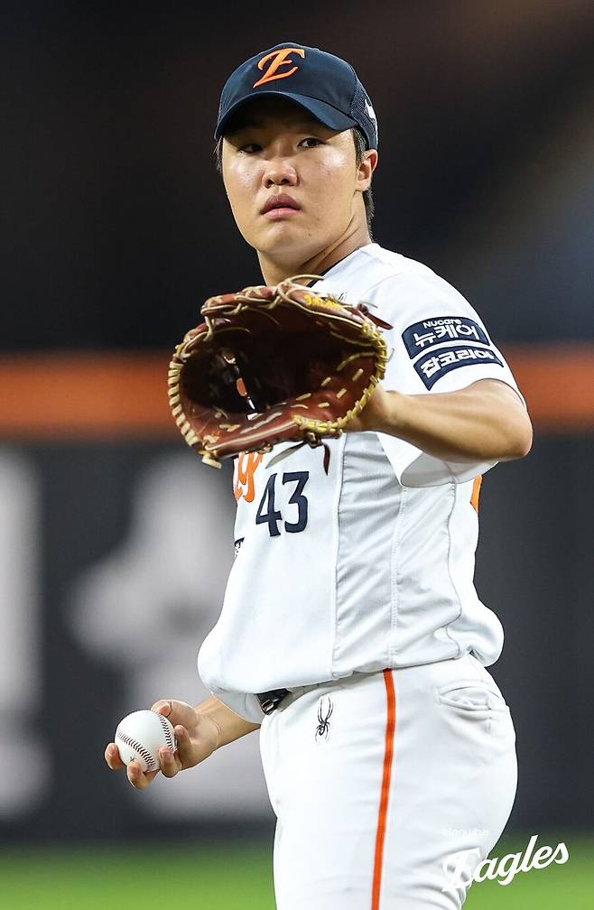 ▲ 첫 선발 등판에서 가능성과 보완점을 모두 확인한 정우주는 다음 등판에 대비하고 있다 ⓒ한화이글스