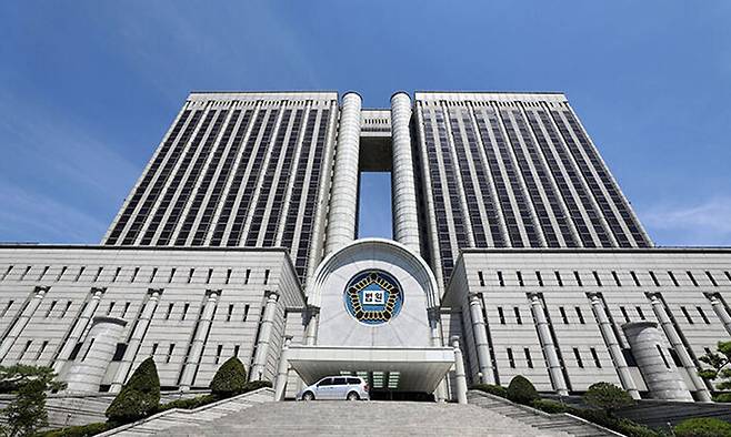 서울중앙지법과 서울고등법원이 함께 쓰고 있는 서울 서초동 법원청사 전경. 연합뉴스