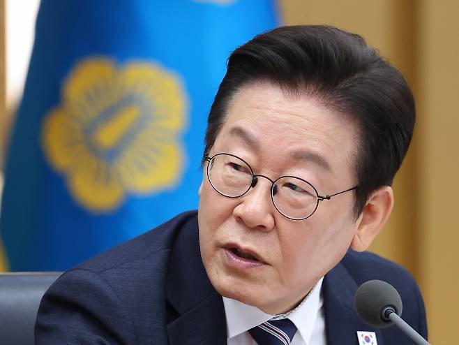 이재명 대통령이 지난 16일 정부세종청사에서 열린 제42회 국무회의에서 발언하고 있다. 연합뉴스