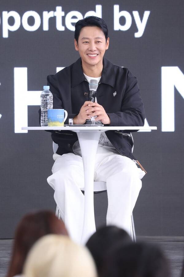 영화 '윗집 사람들'의 김동욱 ⓒ연합뉴스