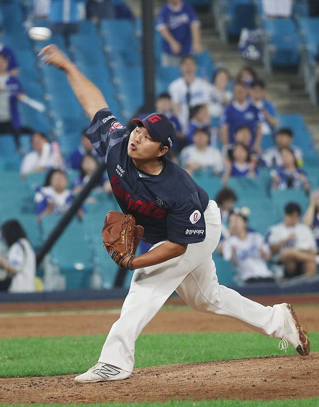 ▲ 24일 대구 삼성전에 선발로 나섰으나 3회 위기를 버티지 못하고 무너진 박진 ⓒ연합뉴스