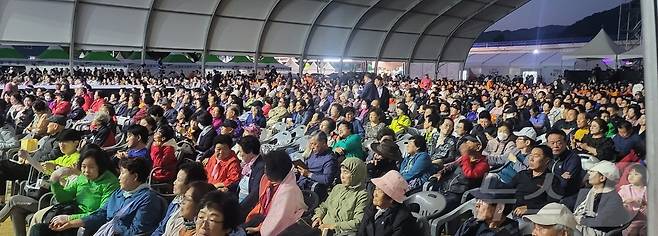 강원 정선군과 정선아리랑문화재단이 준비한 제50회 정선아리랑제가 25일 정선공설운동장 일원에서 성황리에 개막했다. 2025.9.25/뉴스1 ⓒ News1 신관호 기자