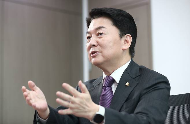 안철수 국민의힘 의원이 7월4일 국회 의원회관에서 시사저널과 인터뷰하고 있다. ⓒ시사저널 박은숙