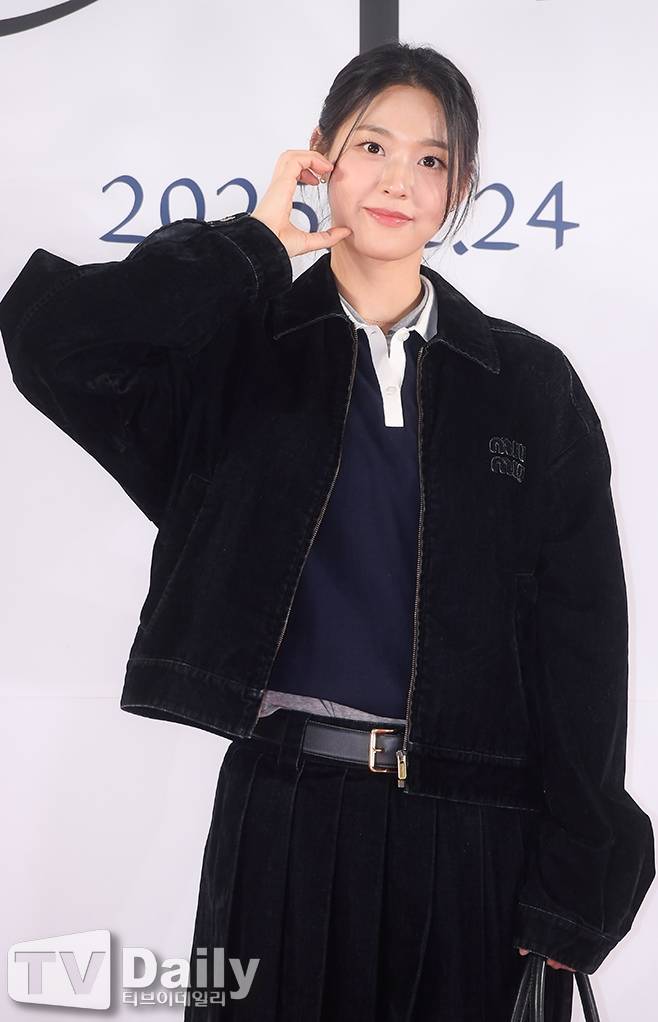 설현
