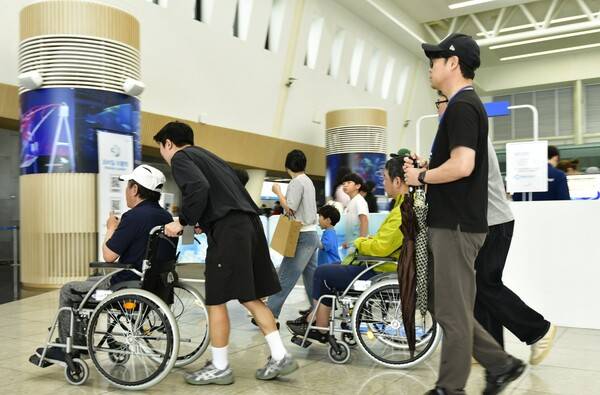 '장애인과 비장애인이 함께하는 2025 아름다운 동행-열 사람의 한걸음'