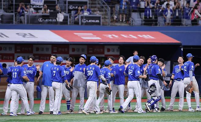 28일 고척 키움전에서 승리한 뒤 삼성 선수단 모습. 삼성 제공