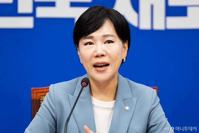 (서울=뉴스1) 유승관 기자 = 전현희 더불어민주당 수석 최고위원이 28일 서울 여의도 국회에서 현안 관련 기자간담회를 하고 있다. 2025.9.28/뉴스1 Copyright (C) 뉴스1. All rights reserved. 무단 전재 및 재배포, AI학습 이용 금지. /사진=(서울=뉴스1) 유승관 기자