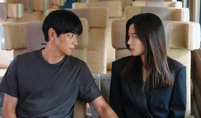 드라마 《북극성》 스틸컷 ⓒ디즈니+