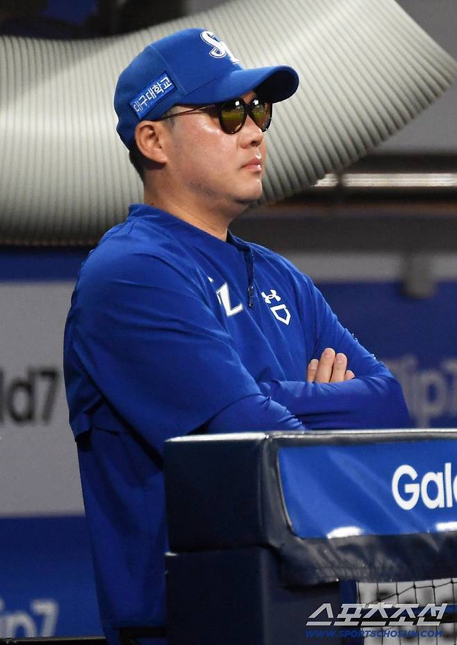 25일 대구 라이온즈파크에서 열린 삼성 라이온즈와 키움 히어로즈 경기. 삼성 박진만 감독이 생각에 잠겨 있다. 대구=박재만 기자 pjm@sportschosun.com/2025.09.25/