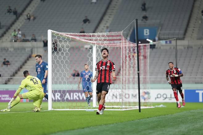 서울 최준이 30일 서울월드컵경기장에서 열린 부리람과 ACLE 동아시아권역 리그스테이지 2차전 홈경기서 선제골을 넣은 뒤 포효하고 있다. 사진제공|한국프로축구연맹