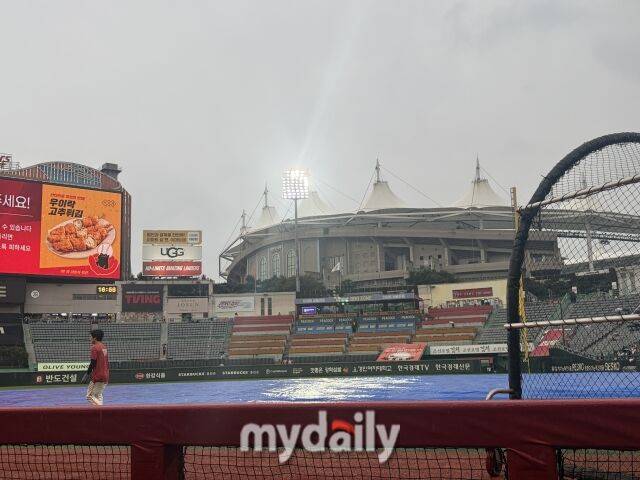 인천에 비가 내린다./인천 = 이정원 기자