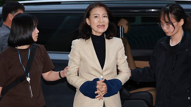 압송되는 이진숙 전 방송통신위원장