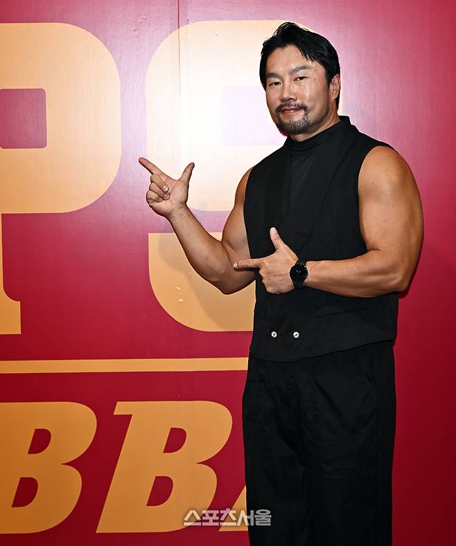 유형준이 포토콜을 소화하고 있다. 이주상기자 rainbow@sportsseoul.com