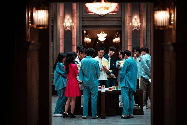 외주제작사 테오가 제작해 넷플릭스에 공급한 예능 프로그램 '데블스 플랜' 한 장면. 넷플릭스 제공