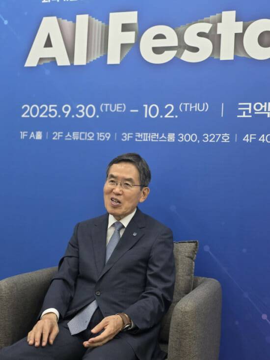 유 총장은 학생이 AI를 단순히 사용하는 수준을 넘어 AI의 주인이 되도록 키우는 것이 목표다. (사진=한국기술교육대)