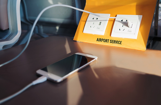 공항충전기 관련 이미지. 아이클릭아트