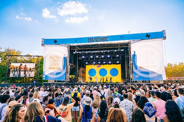 ▲지난 4일(현지시간) 미국 텍사스 오스틴 질커 공원에서 열린 ‘오스틴 시티 리미츠 뮤직 페스티벌’ 무대에 오른 라이즈. ⓒ Taylor Regulski for Austin City Limits Music Festival 2025