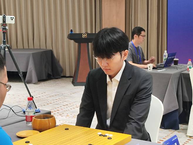 신진서 9단의 대국 장면. 한국기원 제공