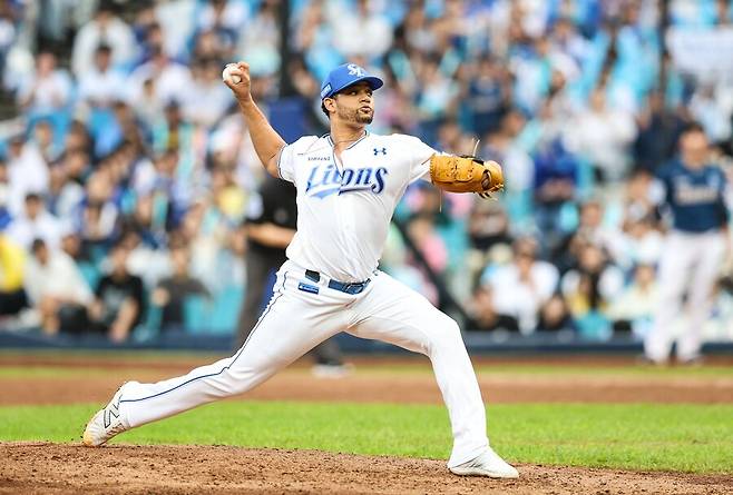 ▲ 박진만 감독은 가라비토에 대해 “자기 구위를 자신 있게 스트라이크존에 얼마나 던지느냐가 중요할 것 같다"고 말했다. ⓒ삼성 라이온즈