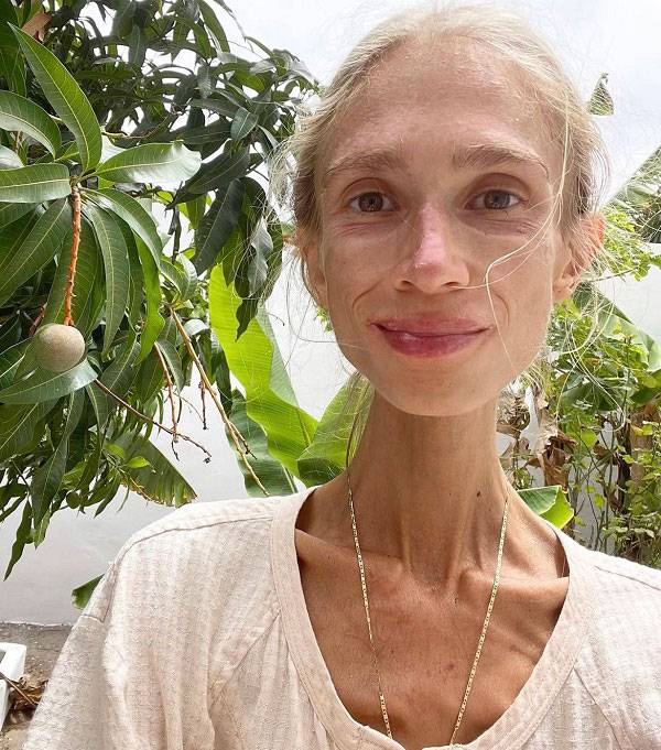 카롤리나 크시자크(27)는 과일주의 식단을 고수하다가 사망했다./사진=카롤리나 크시자크 인스타그램 캡처