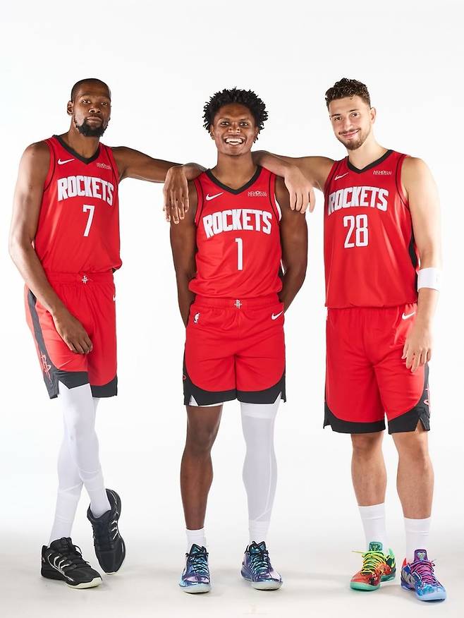 (왼쪽부터) 케빈 듀란트, 아멘 탐슨, 알파렌 센군