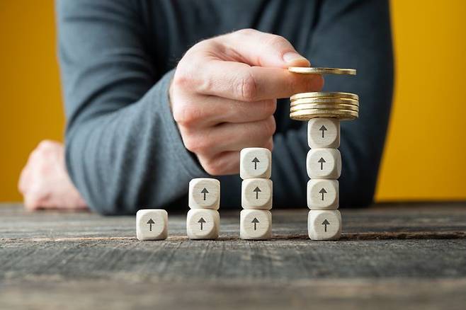감액 배당은 기업이 자본준비금을 감액해 주주에게 현금을 배당하는 방식으로, 일반 배당과 달리 배당소득세가 부과되지 않는다. 게티이미지