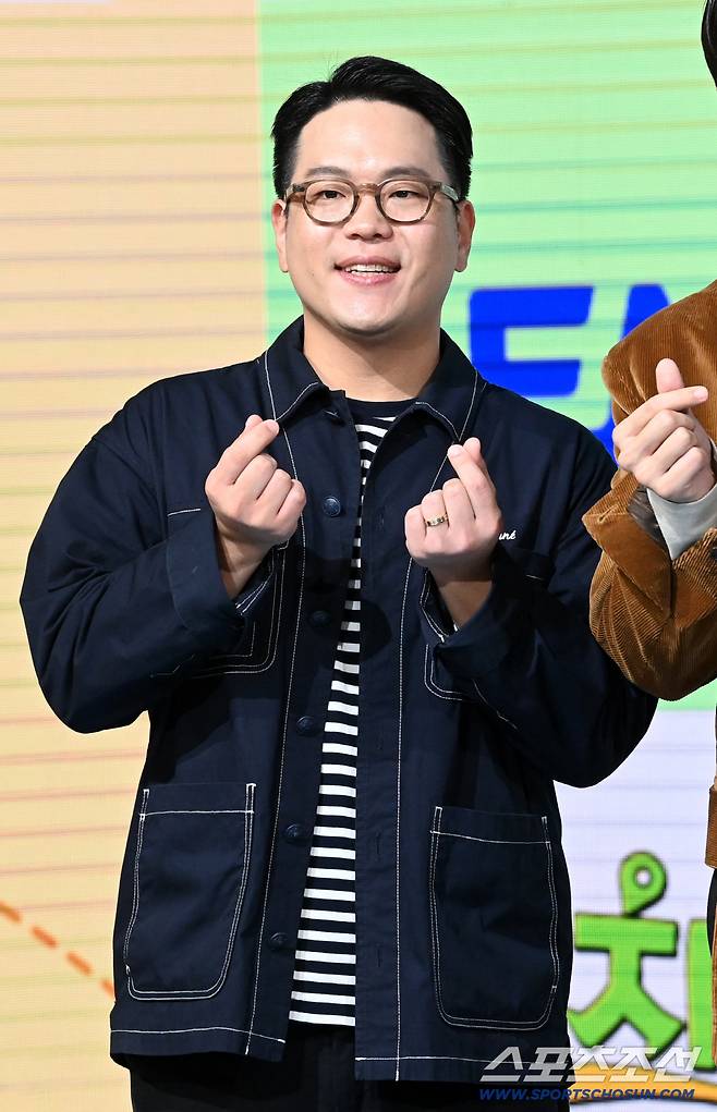 16일 서울 상암동 쇼킹케이팝센터에서 열린 ENA '길치라도 괜찮아'의 제작발표회, 공대한PD가 포토타임을 갖고 있다. 허상욱 기자wook@sportschosun.com/2025.10.16/