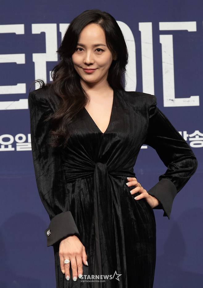 배우 유진이 24일 오후 서울 더 링크 호텔에서 진행된 MBN 수목드라마 '퍼스트레이디' 제작발표회에 참석해 포즈를 취하고 있다. /사진제공=MBN 2025.09.24 /사진=이동훈 photoguy@