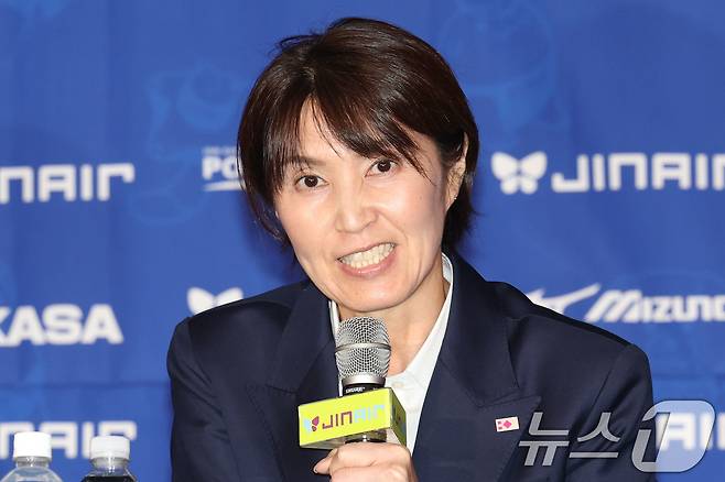 요시하라 토모코 흥국생명 감독. /뉴스1 DB ⓒ News1 이광호 기자