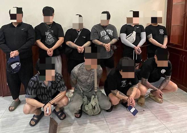 캄보디아 프놈펜을 거점으로 온라인 사기를 벌여온 한국인 범죄 조직이 지난달 현지 경찰에 체포된 사실이 재조명되고 있다. 최근 캄보디아에서 한국인 대상 강력범죄가 잇따르는 가운데, 반대로 한국인이 자국민을 대상으로 범죄를 저지르는 경우도 적지 않다. /사진=크메르타임스 홈페이지 캡처