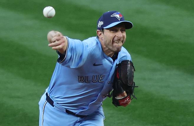 토론토 셔저가 17일 시애틀전에 혼신의 역투를 펼치고 있다. UPI연합뉴스