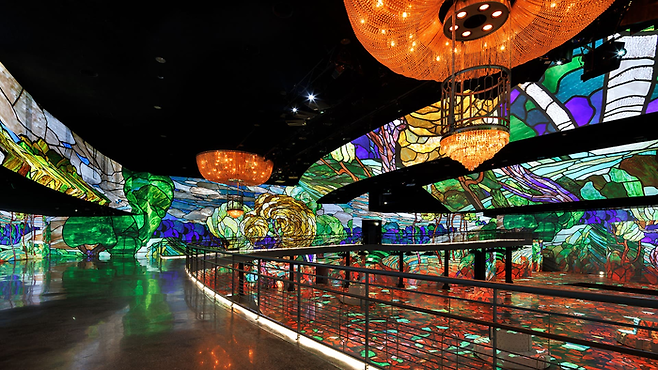 다원앤컴퍼니의 손을 거친 ‘빛의 시어터’ 내부 <다원앤캠퍼니>