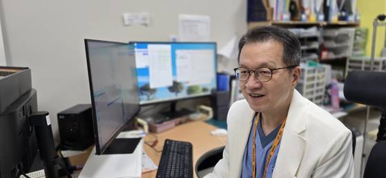 창원 파티마병원 마상혁 교수는 “학령기 청소년은 또래와 함께 지내는 단체 생활로 독감에 잘 걸린다”며 “국가필수예방접종 대상이 아니더라도 매년 독감 백신을 접종해야 한다”고 말했다. 본인 제공