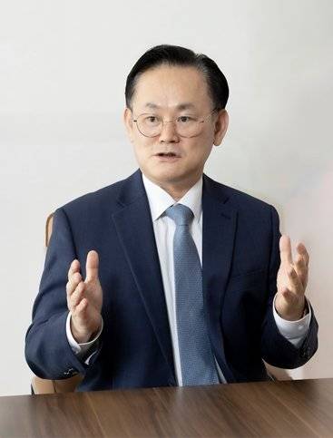 김경효 가정평화협회 한국협회장이 통일교 사태에 대한 견해를 말하고 있다. 박해윤 기자