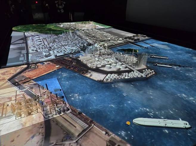 에쓰오일 샤힌프로젝트 완공 후 조감도 모형. ⓒ데일리안 정진주 기자