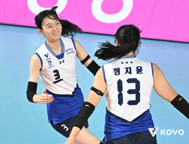 현대건설 김다인과 정지윤./KOVO