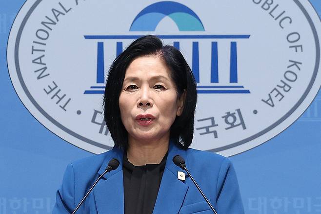 최민희 더불어민주당 의원. 최 의원은 15일 MBC 라디오에 출연해 "제가 운동권 핵심이었다"고 주장했다. /뉴스1