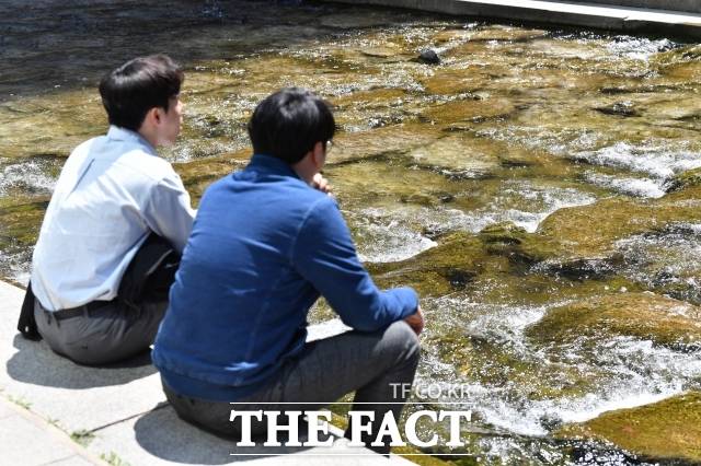 24일 이학영 의원이 노동부로부터 받은 자료에 따르면 지난해 노동법 위반 신고는 지난 2021년보다 27% 늘어난 48만6977건으로 집계됐다. 사진은 기사 내용과 무관함. /박헌우 기자