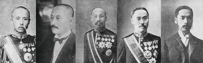 왼쪽부터 권중현, 박제순, 이근택, 이완용, 이지용. 소위 매국노 을사오적이다. 일부에서는 이들이 모두 현 대법원장 격인 평리원 재판장 출신이라며 대한민국 사법부 개혁을 정당성을 주장한다. 그런데 이들이 평리원 재판소장으로 근무했던 기간은 12일, 41일, 157일, 113일(이완용=관찰사 겸 지방재판소 판사), 47일에 불과하다. 이들은 사법 엘리트 출신이 아니라 모두 황제 최측근 행정부 관료들이었다. 재판장 또한 행정 관료 본직과 함께 겸임직이었다. 망국과 매국은 사법부 종속에서 비롯됐다. /위키피디아