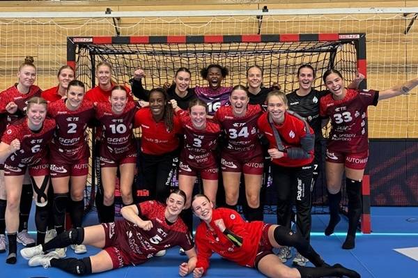 사진 2025/26 시즌 독일 여자 핸드볼 분데스리가 작센 츠비카우와의 경기에서 승리한 벤스하임 선수들, 사진 출처=벤스하임