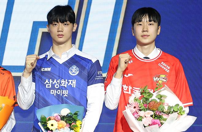 방강호(오른쪽)와 이우진. 연합뉴스