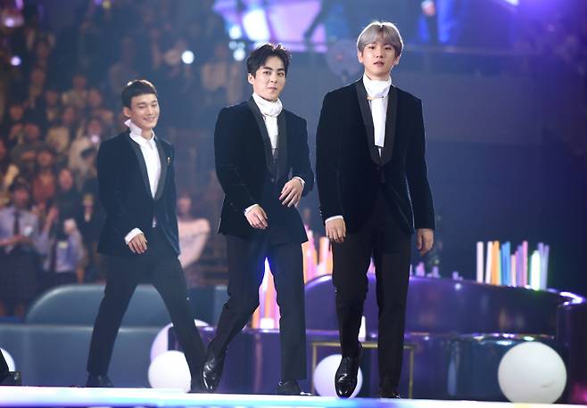 첸, 시우민, 백현(왼쪽부터). Mnet 제공