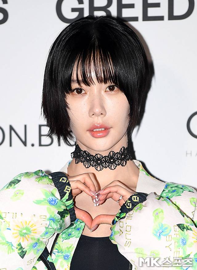 클라라가 결혼 6년 만의 이혼 소식 후 처음으로 근황을 전했다.사진=천정환 기자