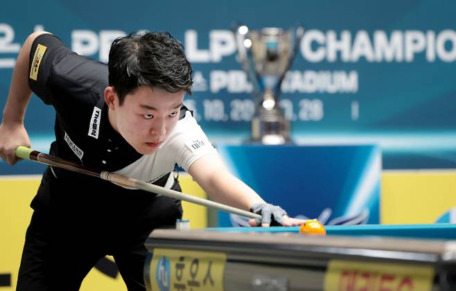 하림 김영원이 웰컴저축은행 다니엘 산체스를 꺾고 우승을 차지했다. 사진은 하림에서 활약 중인 김영원. /사진=프로당구협회(PBA) 제공