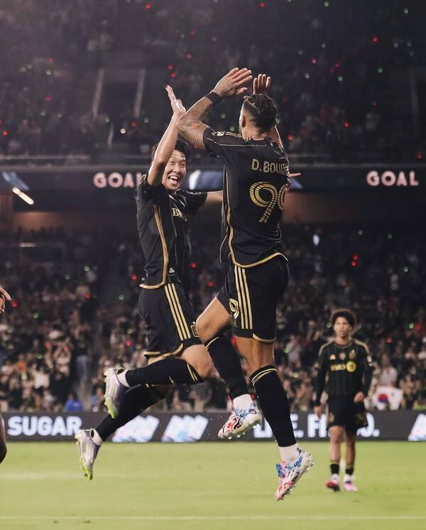 미국 메이저리그 사커(MLS) 로스엔젤레스FC(LAFC) 손흥민과 드니 부앙가. /사진=로스엔젤레스FC(LAFC)