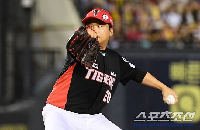 15일 잠실구장에서 열린 두산 베어스와 KIA 타이거즈의 경기. KIA 이준영이 역투하고 있다. 잠실=박재만 기자 pjm@sportschosun.com/2025.08.15/