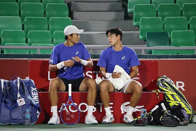 안석(좌)-김동주(우) / 2025 유진투자증권 서울오픈 테니스 조직위 제공