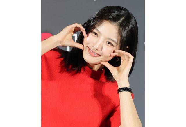 30일 오후 서울 용산구에 위치한 CGV 용산아이파크몰에서는 티빙 오리지널 시리즈 '친애하는 X' 제작발표회가 열렸다. 행사에는 배우 김유정 김영대 김도훈 이열음과 이응복 감독이 참석했다. 뉴스1