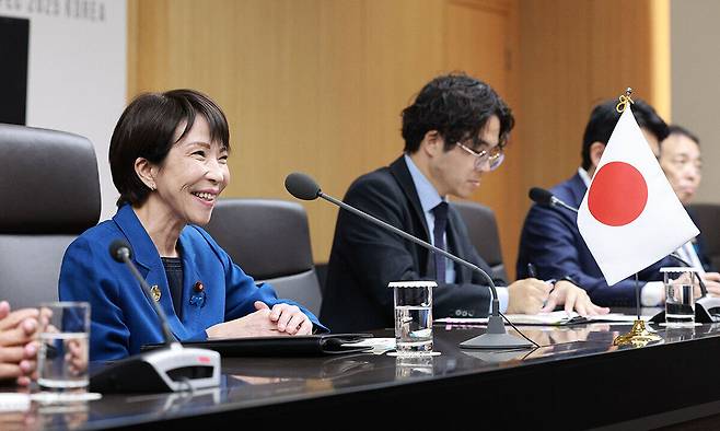 다카이치 사나에 일본 총리가 30일 경북 경주 APEC 정상회의장에서 열린 이재명 대통령과의 한일 정상회담에서 발언하고 있다. 대통령실통신사진기자단