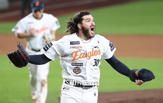 ▲ 한화 구단 역사와 팬들의 기억 속에 영원히 남을 코디 폰세 ⓒ곽혜미 기자